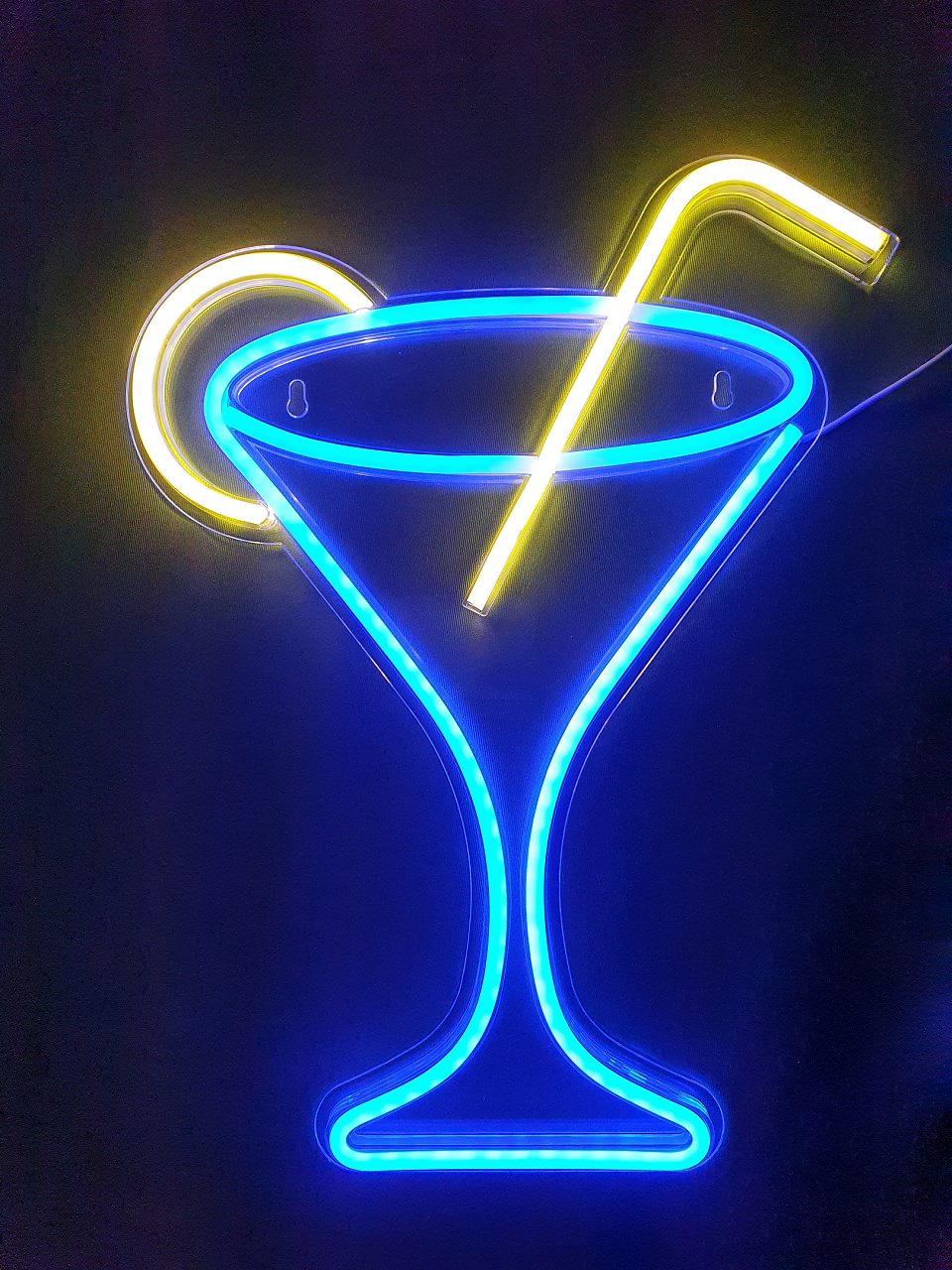Symbolfoto Cocktailglas