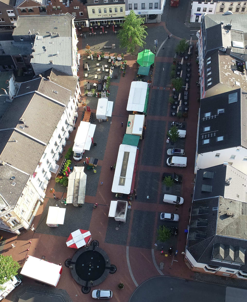 Blick auf den Dülkener Markt aus luftiger Höhe (Foto: Stadt Viersen)
