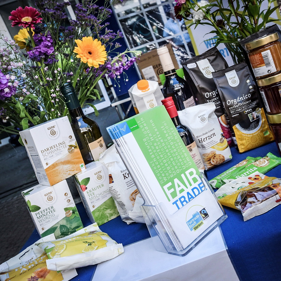 Viele Produkte werden mit dem Fairtrade-Siegel angeboten (Foto: Antje Prömper)