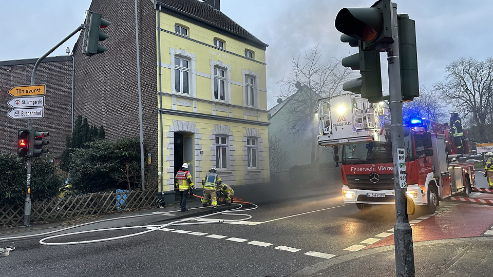 Einsatz für die Feuerwehr Viersen an der Grefrather Straße (Foto: Stadt Viersen – Feuerwehr)