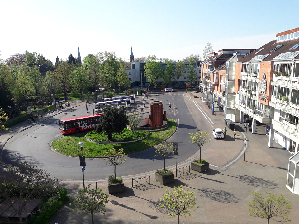 Der Busbahnhof am Rathausmarkt in Viersen ist ein wichtiger Umsteigepunkt im ÖPNV (Foto: Stadt Viersen)