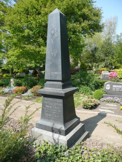 Grabstein der Familie Eickert-Vogelsang