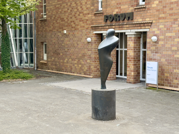 Eingang zum Forum am Kreishaus (Foto: Stadt Viersen)